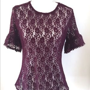 BNWT ⭐️HARVE BENARD Lace peplum Top -beautiful